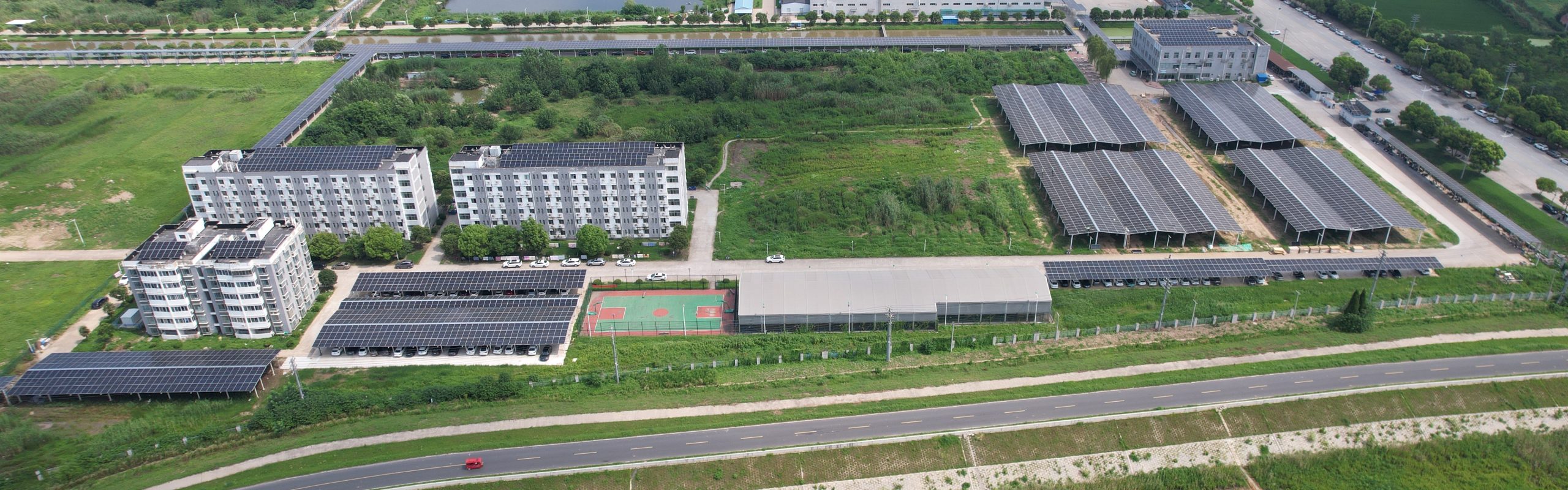 Aboutus02